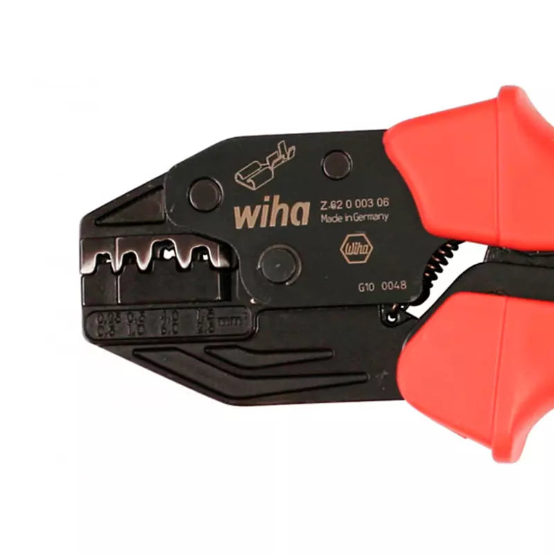 Prensador Ratchet Wiha para terminales no aislados con mecanismo preciso.