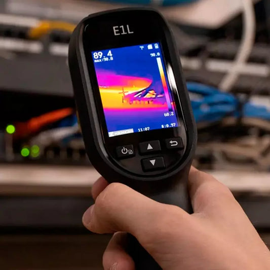 Set de cámara termográfica HIKMICRO E1L para electricistas Wiha con herramientas aisladas y bolsa de transporte Cordura