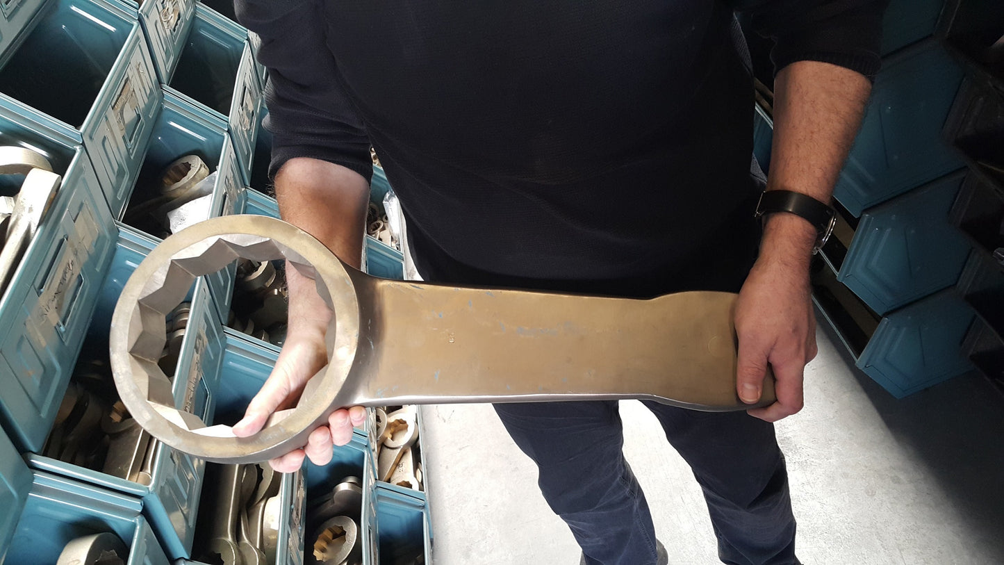 llave de golpe de bronce antichispa endres con doble boca certificada para zonas atex